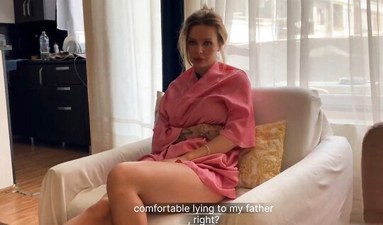 Парень соблазнил русскую подругу соседа на жаркий секс