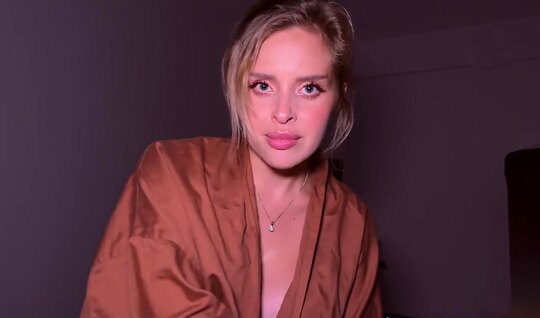 Beautiful Russian milf with elastic tits wants pleasure